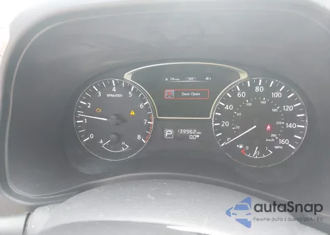 2014 Nissan Pathfinder S z USA, uszkodzony, nr VIN 5N1AR2MM5EC710502